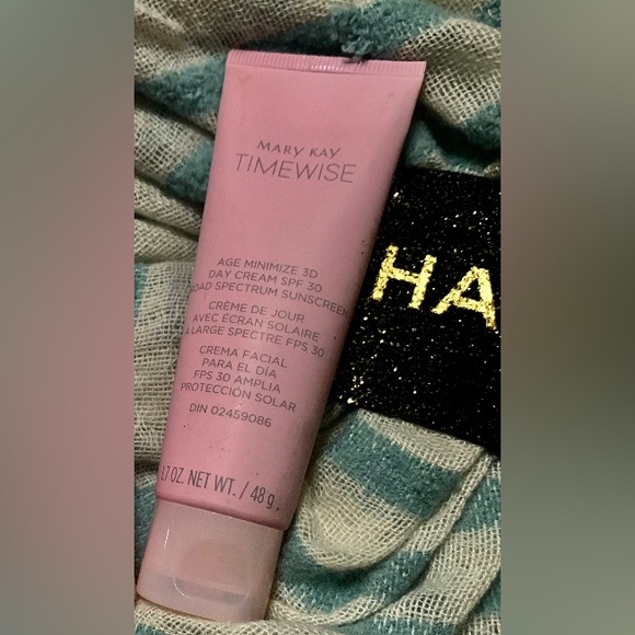 💥Mary Kay 💥TIMEWISE💥CREMA FACIAL PARA DÍA Y NOCHE💥#MK28 - Picture 2 of 5